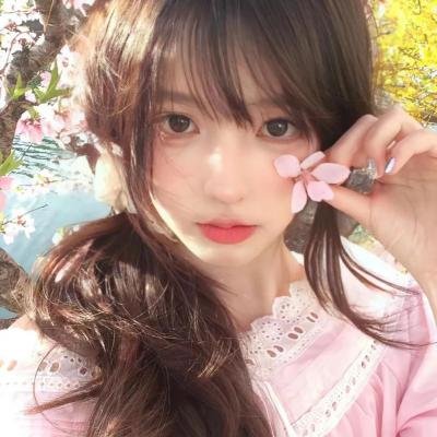 鱼跃在花见